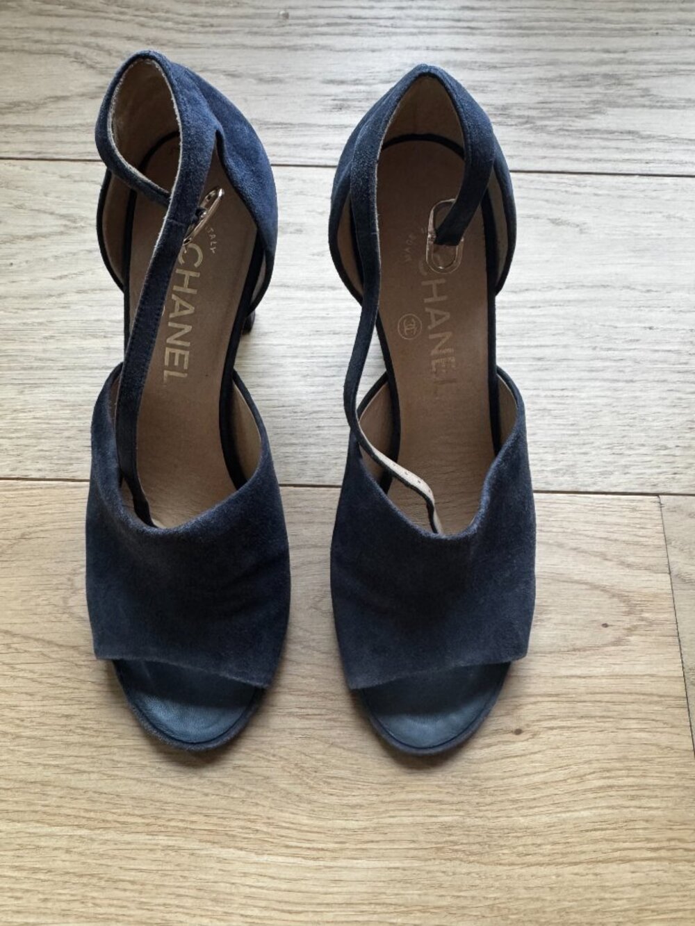 Chanel Pearl Sandals - Size 38